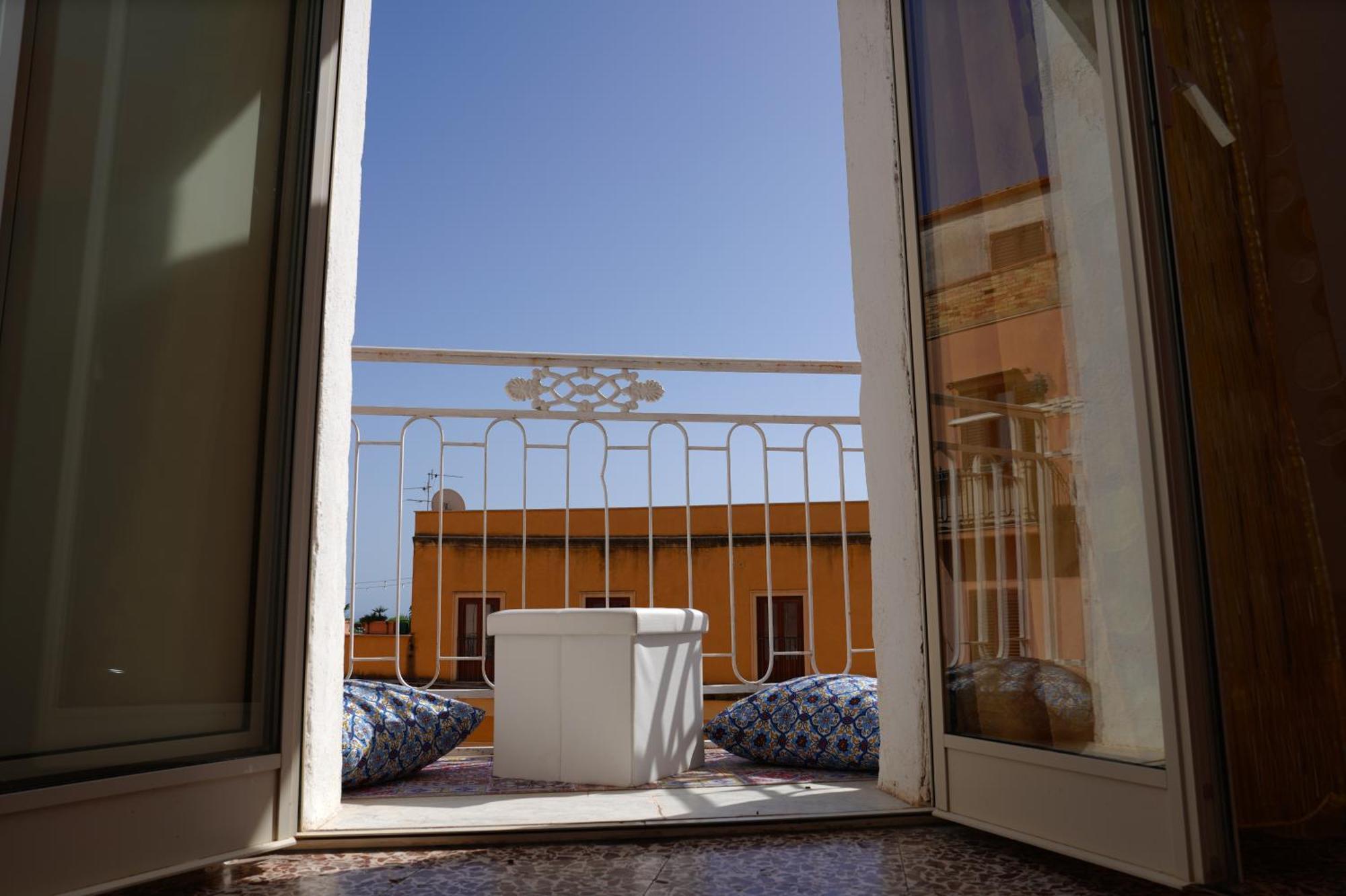 Guglielmo'S House Bed & Breakfast Agrigento Exterior photo